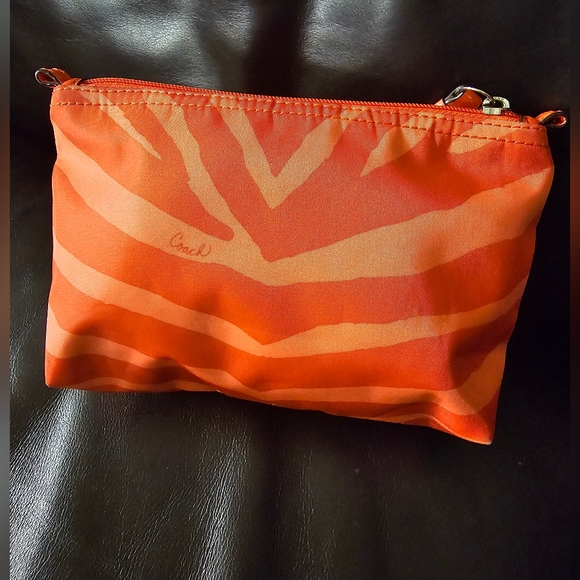 Coach Tangerine Chevron Nylon Makeup bag EUC - Picture 9 of 14